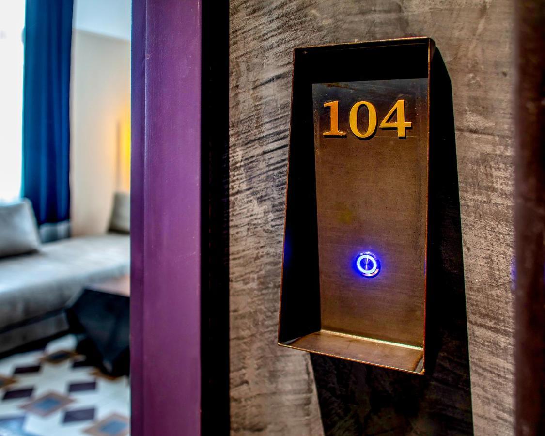 Assemblage Boutique 4*
